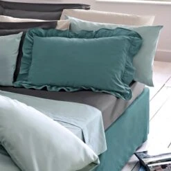 Non Iron Plain Dye White Frilled Pillowcase -Home Furnishing Store 1000000607 alt03