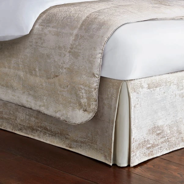 Dorma Corinthia Valance 4 Dorma Corinthia Valance - Image 2