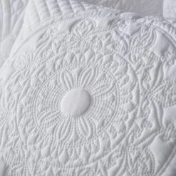 Mandalay White Bedspread -Home Furnishing Store 1000167161 alt02