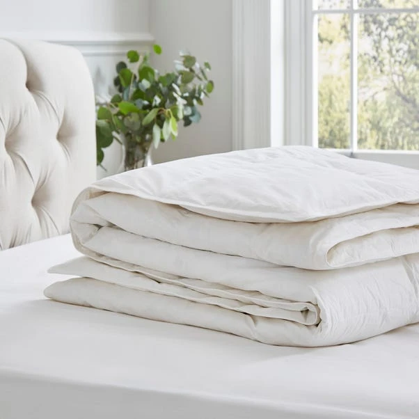 Dorma Luxurious White Goose Down 10.5 Tog Duvet 12 Dorma Luxurious White Goose Down 10.5 Tog Duvet - Image 10