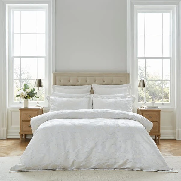 Dorma Acanthus Jacquard Duvet Cover 3 Dorma Acanthus Jacquard Duvet Cover