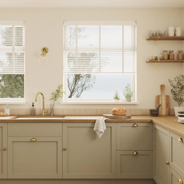 White 63mm Hardwood Venetian Blind 19 White 63mm Hardwood Venetian Blind - Image 17