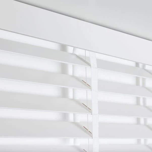 White 63mm Hardwood Venetian Blind 14 White 63mm Hardwood Venetian Blind - Image 12