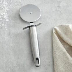 Professional Stainless Steel Pizza Cutter