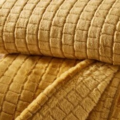 Embossed 130cm X 180cm Throw -Home Furnishing Store 30765403 alt02