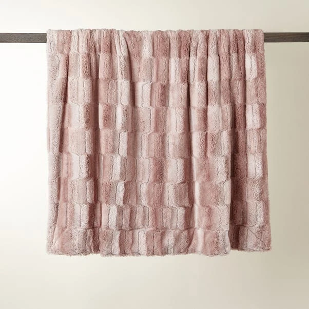 Plush Faux Fur 130cm X 180cm Throw 4 Plush Faux Fur 130cm X 180cm Throw - Image 2