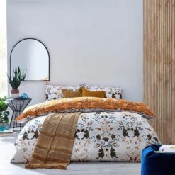 Furn. Tigerfish Reversible Duvet Cover And Pillowcase Set