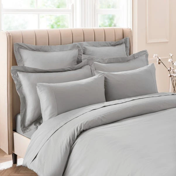 Dorma Smooth & Soft 300 Thread Count Cotton Sateen Kingsize Oxford Pillowcase 4 Dorma Smooth & Soft 300 Thread Count Cotton Sateen Kingsize Oxford Pillowcase - Image 2