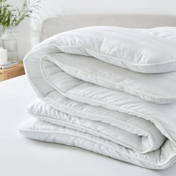 Hotel Luxury Cotton 10.5 Tog Duvet 9 Hotel Luxury Cotton 10.5 Tog Duvet - Image 7