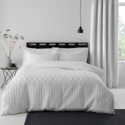 Billie White Bedspread 8 Billie White Bedspread -Home Furnishing Store 30808331