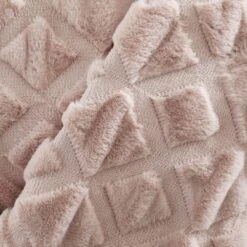 Catherine Lansfield Cosy Diamond 130cm X 170cm Throw 31 Catherine Lansfield Cosy Diamond 130cm X 170cm Throw -Home Furnishing Store 30812047 alt02