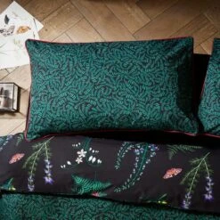 Moorland Flora Black Duvet Cover And Pillowcase Set -Home Furnishing Store 30828702 alt04