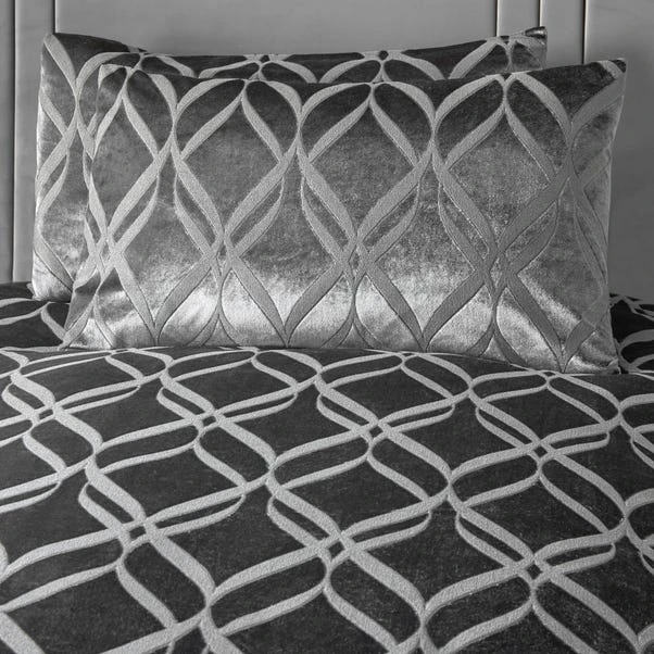 Belfort Duvet Cover And Pillowcase Set 17 Belfort Duvet Cover And Pillowcase Set - Image 15