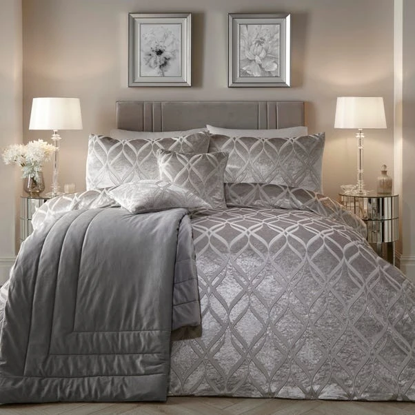 Belfort Duvet Cover And Pillowcase Set 11 Belfort Duvet Cover And Pillowcase Set - Image 9