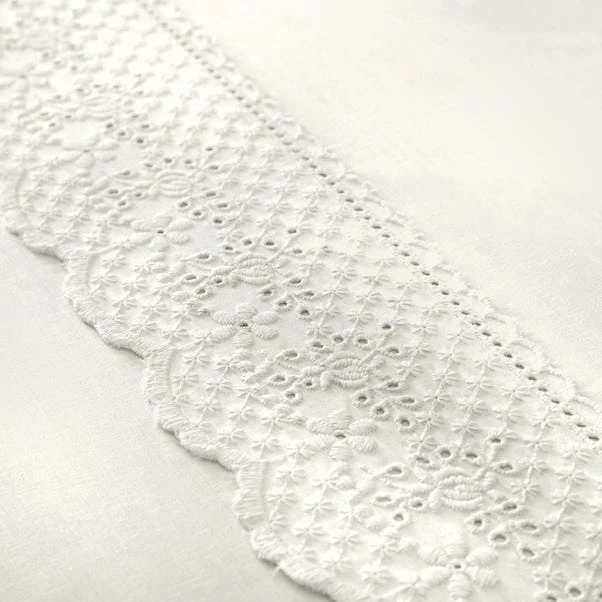 Serene Renaissance White Duvet Cover And Pillowcase Set 13 Serene Renaissance White Duvet Cover And Pillowcase Set - Image 11