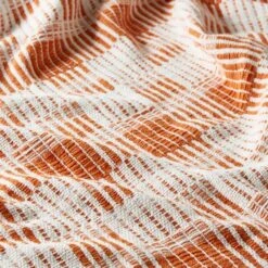 West Grid Throw 11 West Grid Throw -Home Furnishing Store 30863562 alt02