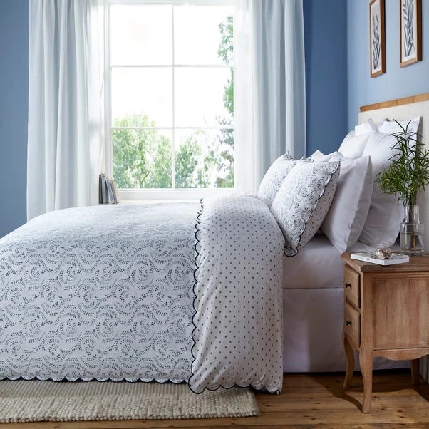 Dorma Eventide 100% Cotton Duvet Cover & Pillowcase Set 5 Dorma Eventide 100% Cotton Duvet Cover & Pillowcase Set - Image 3