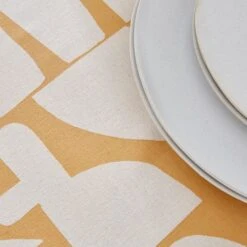 Cali Table Runner -Home Furnishing Store 30872275 alt01