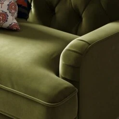 Beatrice Buttoned Velvet Snuggle Chair -Home Furnishing Store 30887233 alt01