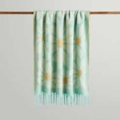 Retro Flower Mohair Throw 130cm X 180cm -Home Furnishing Store 30891367 alt01