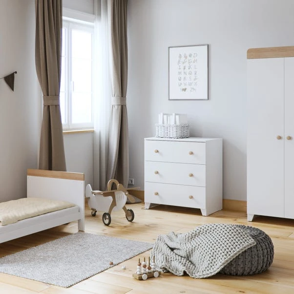 Little Acorns Classic Oak Effect 3 Piece Nursery Furniture Set 20 Little Acorns Classic Oak Effect 3 Piece Nursery Furniture Set - Image 18