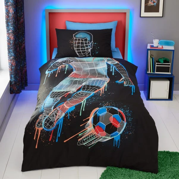 Football Graphic Boys Single Duvet Cover And Pillowcase Set 3 Football Graphic Boys Single Duvet Cover And Pillowcase Set