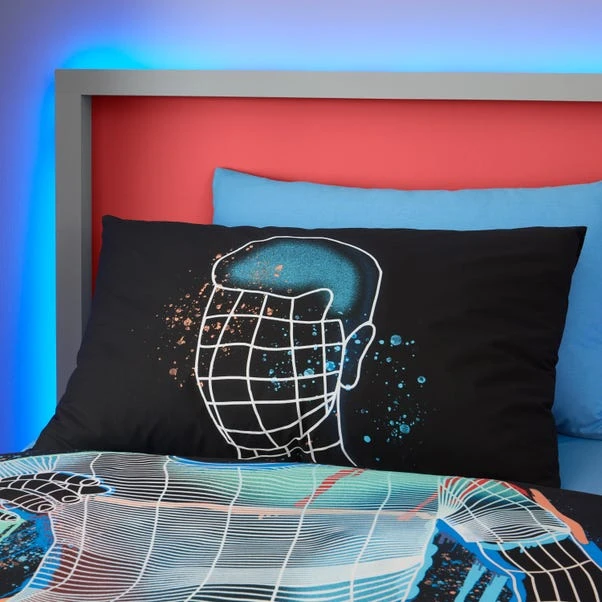 Football Graphic Boys Single Duvet Cover And Pillowcase Set 4 Football Graphic Boys Single Duvet Cover And Pillowcase Set - Image 2