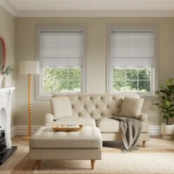 PVC Venetian Blind -Home Furnishing Store 30898189