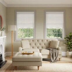 PVC Venetian Blind -Home Furnishing Store 30898312