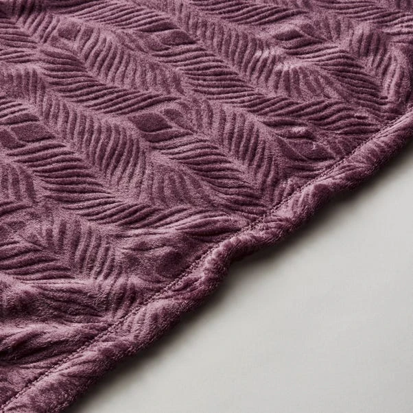 Leila Leaf Fleece Throw 130x170cm 17 Leila Leaf Fleece Throw 130x170cm - Image 15