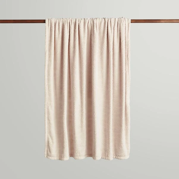Leila Leaf Fleece Throw 130x170cm 10 Leila Leaf Fleece Throw 130x170cm - Image 8