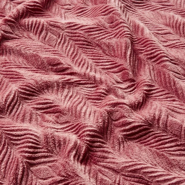 Leila Leaf Fleece Throw 130x170cm 4 Leila Leaf Fleece Throw 130x170cm - Image 2