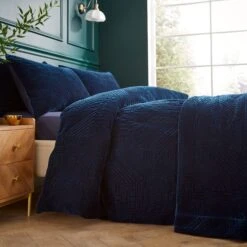 Haisley Geo Bedspread -Home Furnishing Store 30902280 alt02