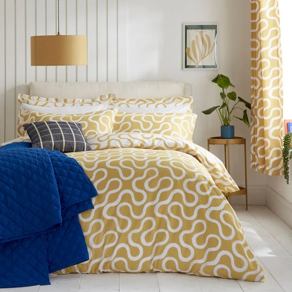 Parker Quilted Bedspread 4 Parker Quilted Bedspread - Image 2