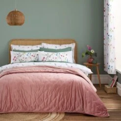 Pippa Bedspread -Home Furnishing Store 30902915
