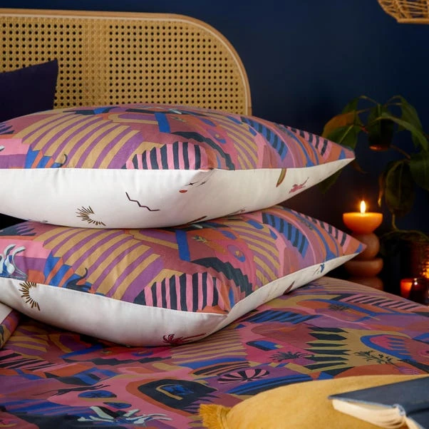 Furn. Eivissa Magenta Duvet Cover And Pillowcase Set 4 Furn. Eivissa Magenta Duvet Cover And Pillowcase Set - Image 2