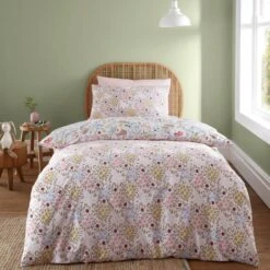 RHS Garden Animals Multicoloured Reversible Duvet Cover And Pillowcase Set -Home Furnishing Store 30913676 alt01