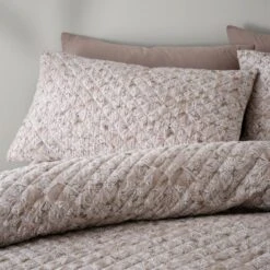 Edie Duvet Cover & Pillowcase Set 38 Edie Duvet Cover & Pillowcase Set -Home Furnishing Store 30915977 alt01