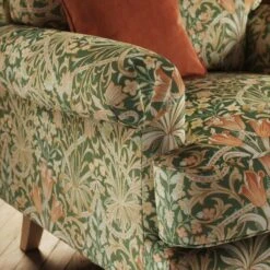 Jolene William Morris Woodland Weeds Print Velvet Snuggle Chair -Home Furnishing Store 30919069 alt03