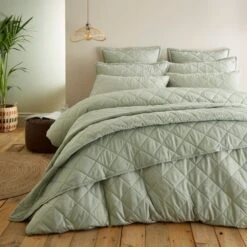 Helston Bedspread 33 Helston Bedspread -Home Furnishing Store 30924691 alt07