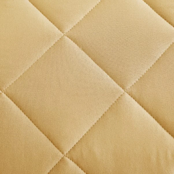 Helston Bedspread 8 Helston Bedspread - Image 6