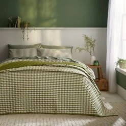 Portloe Woven Bedspread -Home Furnishing Store 30926941