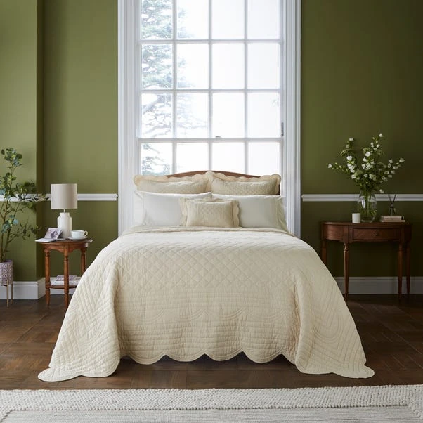 Dorma Soft Scalloped Bedspread 12 Dorma Soft Scalloped Bedspread - Image 10