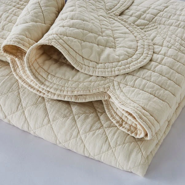 Dorma Soft Scalloped Bedspread 13 Dorma Soft Scalloped Bedspread - Image 11