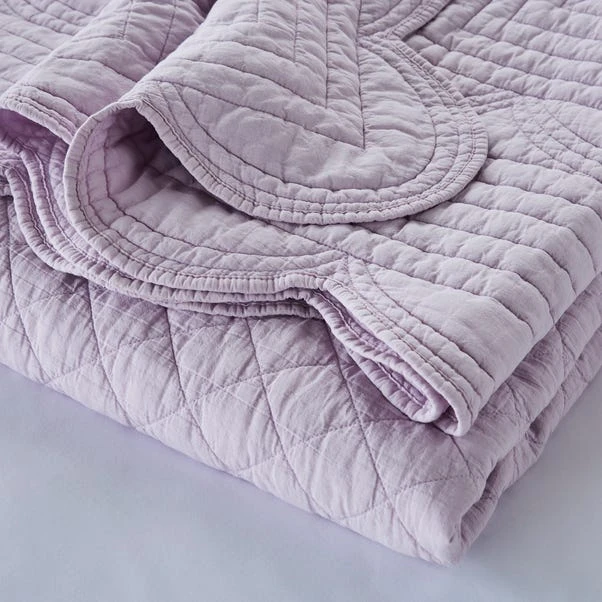 Dorma Soft Scalloped Bedspread 7 Dorma Soft Scalloped Bedspread - Image 5