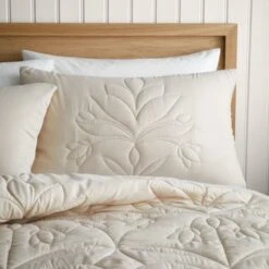 Quilted Nouveau Duvet Cover And Pillowcase Set -Home Furnishing Store 30929896 alt01