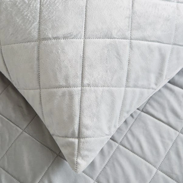 Castleton Duvet Cover And Pillowcase Set 7 Castleton Duvet Cover And Pillowcase Set - Image 5