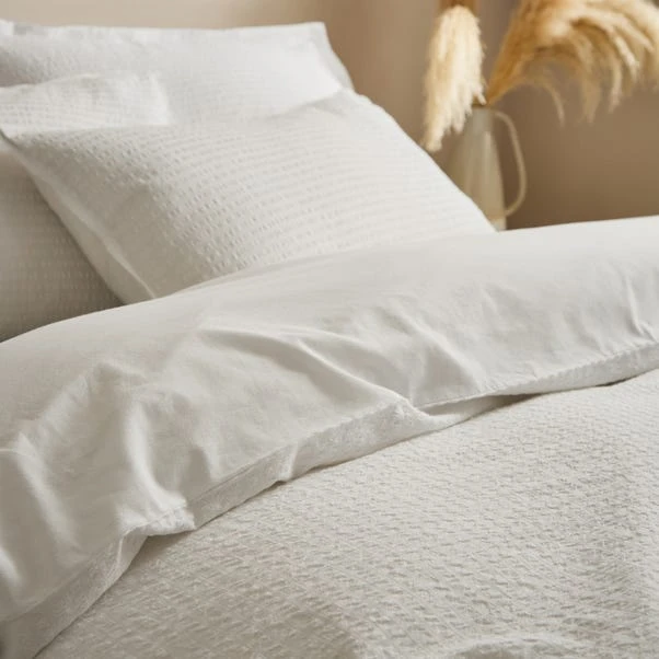 Seersucker Woven Cotton Duvet Cover & Pillowcase Set 21 Seersucker Woven Cotton Duvet Cover & Pillowcase Set - Image 19