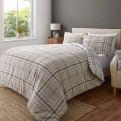 Catherine Lansfield Kelso Patchwork Duvet Cover And Pillowcase Set -Home Furnishing Store 30942918 alt01