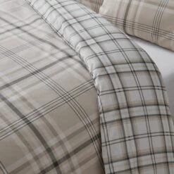 Catherine Lansfield Kelso Patchwork Duvet Cover And Pillowcase Set -Home Furnishing Store 30942961 alt04